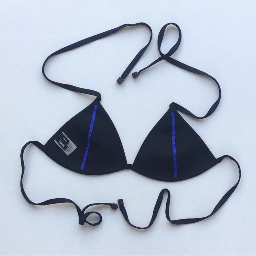 Triangl Chloe Blue and Black contrast Bikini top